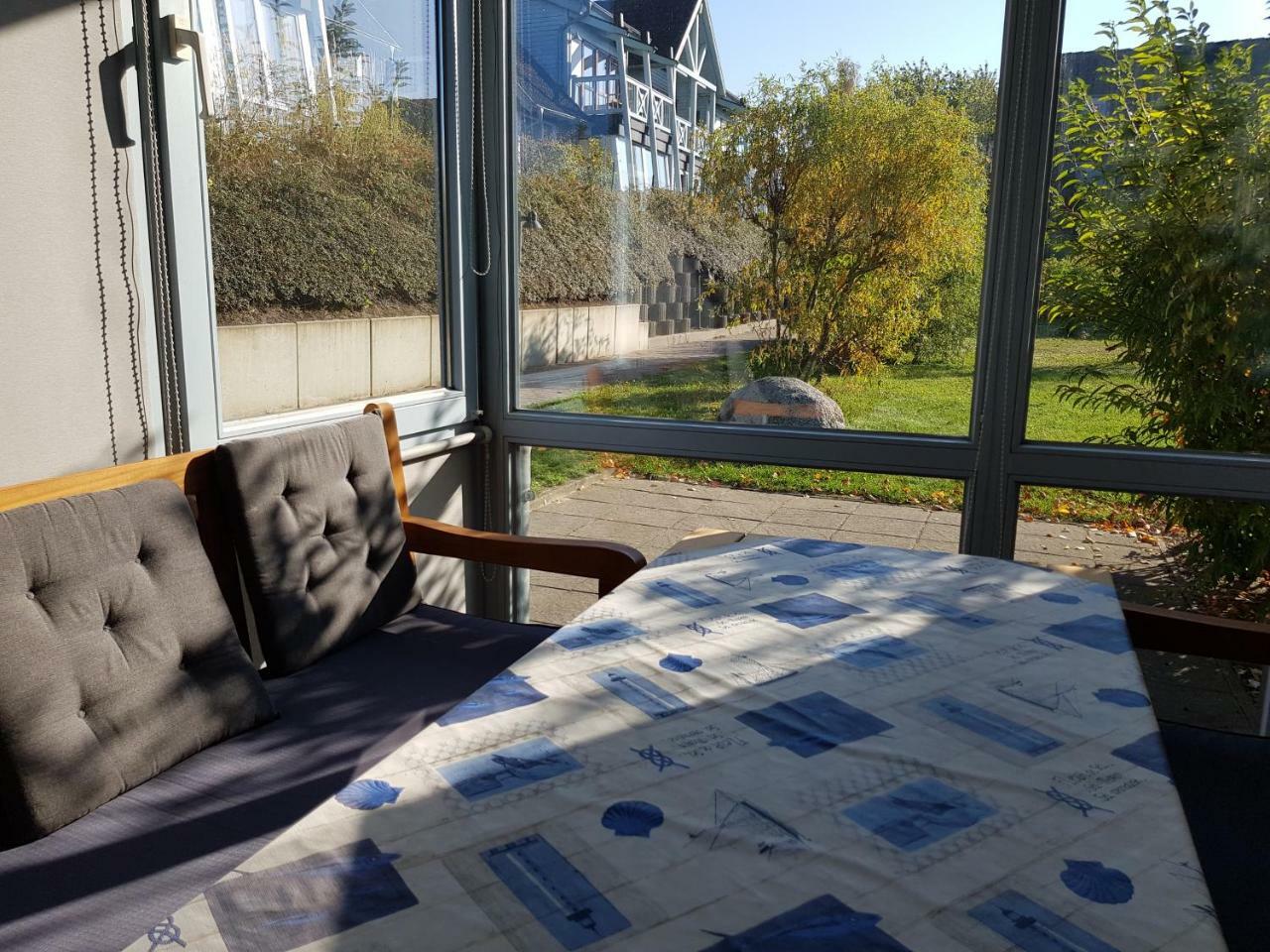 Ferienwohnung 4 Im Haus Am See Mit Wintergarten Und Terrasse Seedorf  Phòng bức ảnh