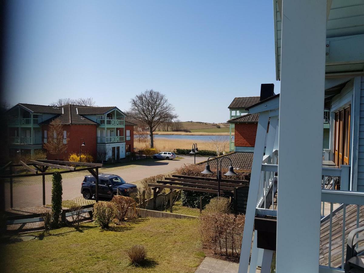 Ferienwohnung 4 Im Haus Am See Mit Wintergarten Und Terrasse Seedorf  Phòng bức ảnh